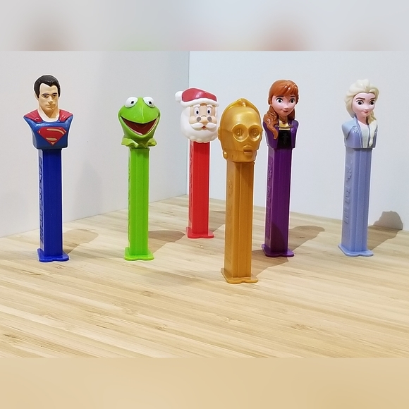 Lot of six Pez dispensers - Picture 6 of 9